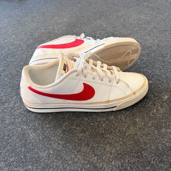 Nike Court Legacy (White/University Red) - Picture 1 of 4